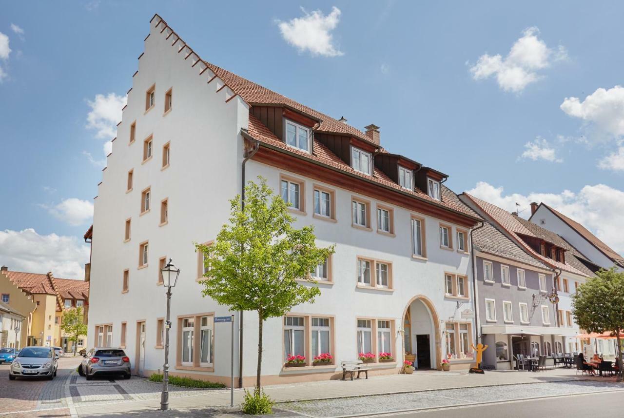 Hotel Restaurant Lindenhof Bräunlingen Esterno foto